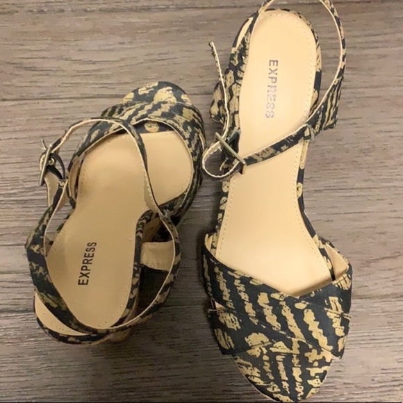 Express wedges - Picture 4 of 4